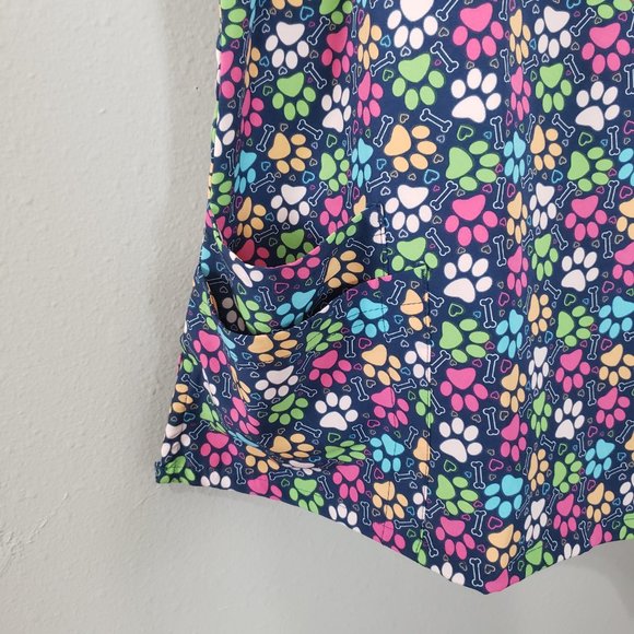 MediChic Paw Print Multicolor Scrub Top 2X - Picture 7 of 10